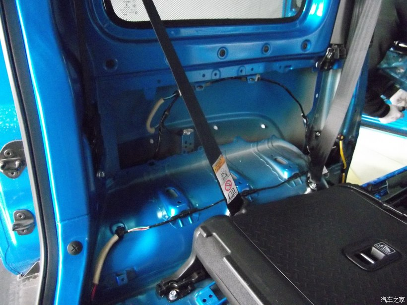 新吉姆尼升级 6.5 寸喇叭